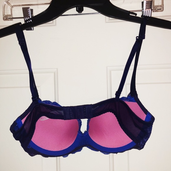 PINK Bra - Picture 3 of 3